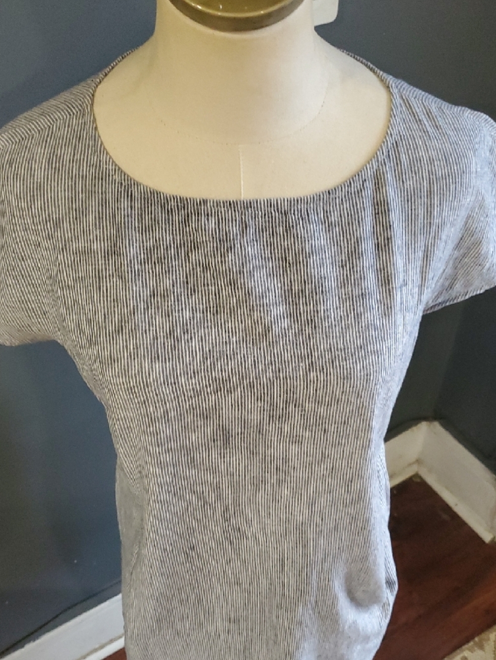 Casual Short-Sleeve Shift Dress in Light Blue and White Stripes Size PS. - Picture 5 of 14